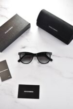 Dolce & Gabbana -DG4572 2