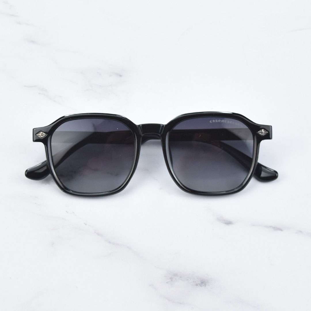 chrome hearts RMTR98027 c02 chrome hearts RMTR98027 c02 عینک آفتابی کروم هارتز مشکی براق