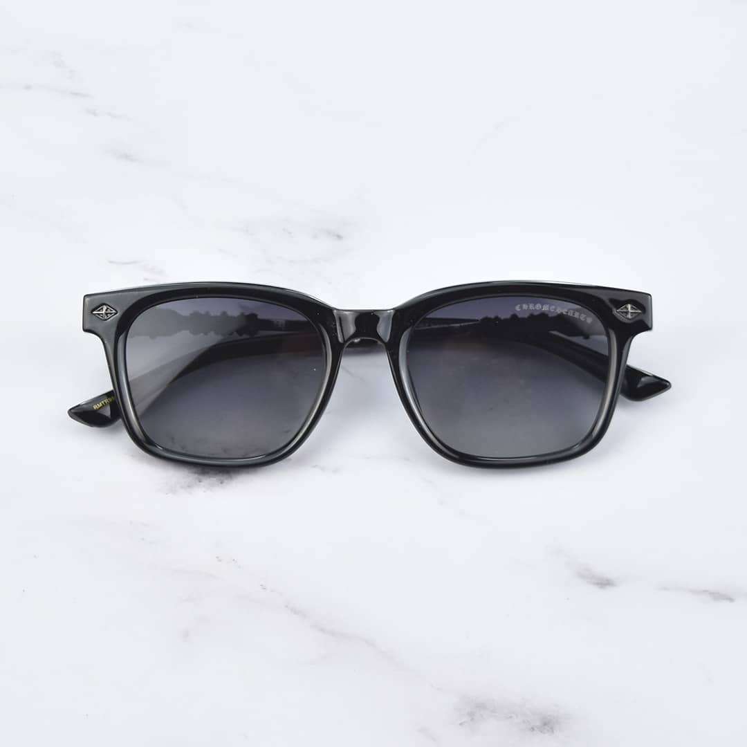 chrome hearts RMTR98028 c02 chrome hearts RMTR98028 c02 عینک آفتابی کروم هارتز مشکی