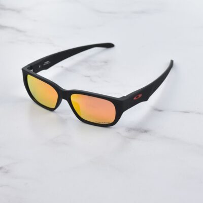 عینک آفتابی اوکلی مشکی شیشه قرمز OX8192D-0454